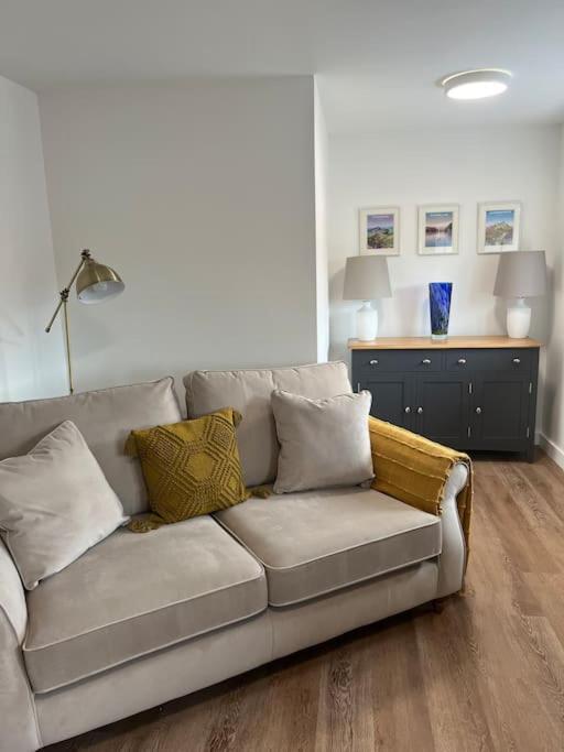 No5 At 53 - 2 Bed Apartment In Leek, Staffs Peak District Exterior foto